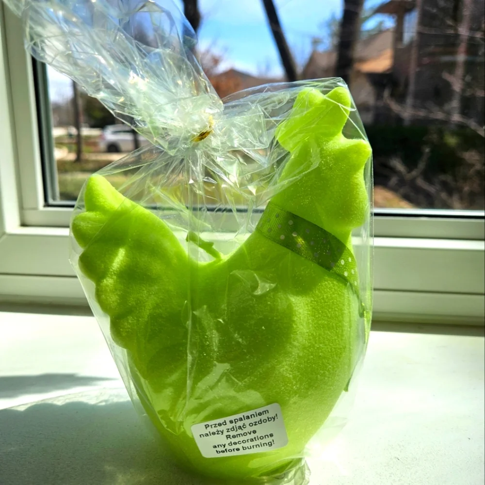Easter Collection Candle - Picture 2 of 4